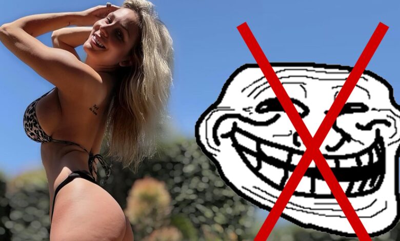 Courtney Stodden Torches Cellulite troll with red-hot bikini post