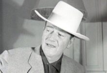 John Wayne's tragic end reveals that the government is before the death of cancer