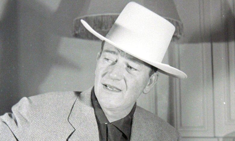 John Wayne's tragic end reveals that the government is before the death of cancer