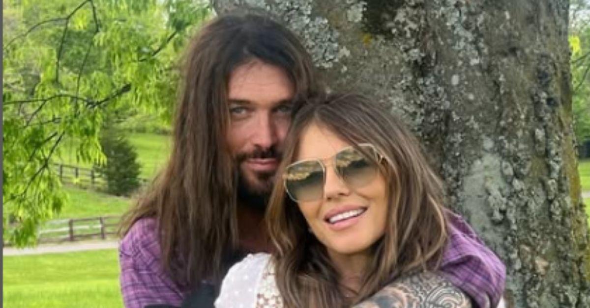 Liz Hurley's friends seek intervention about the relationship between Billy Ray Cyrus