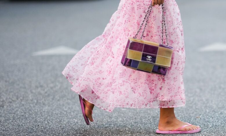London women repeat this Flip-Flop style