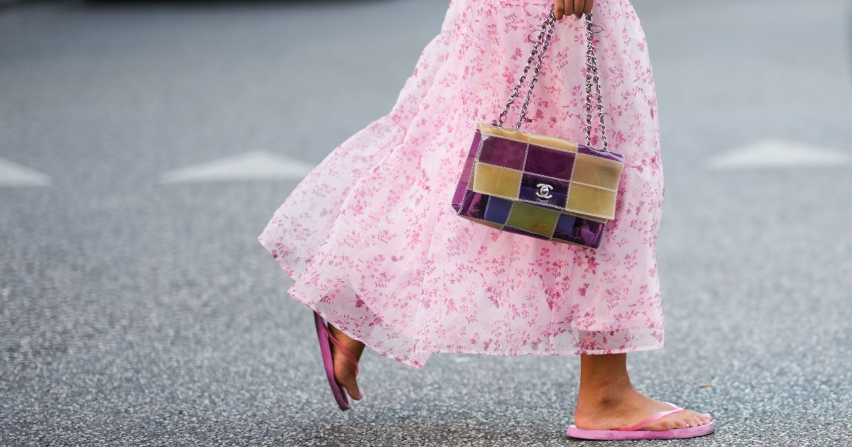 London women repeat this Flip-Flop style