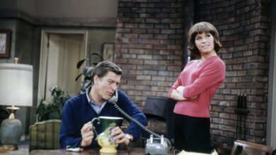 Mary Tyler Moore Auction includes 'The Dick Van Dyke Show' Memorabilia