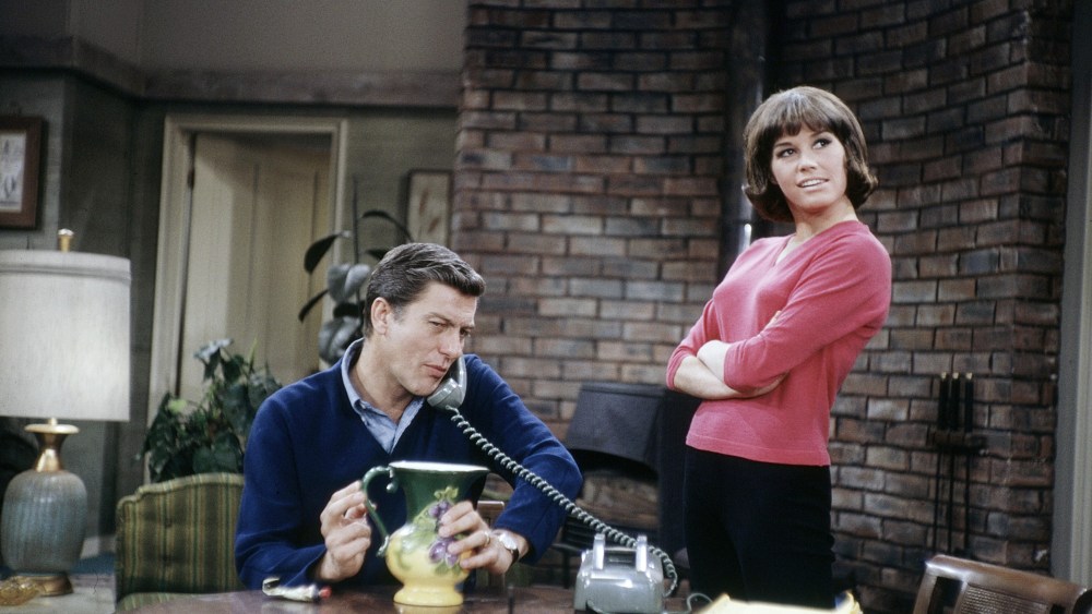 Mary Tyler Moore Auction includes 'The Dick Van Dyke Show' Memorabilia