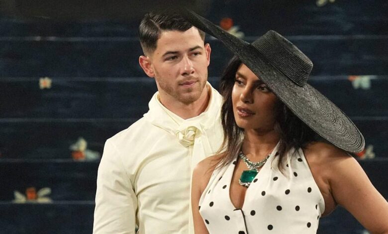 Tell-Tale sign? Priyanka Chopra & Nick Jonas look 'uncomfortable' with Gala