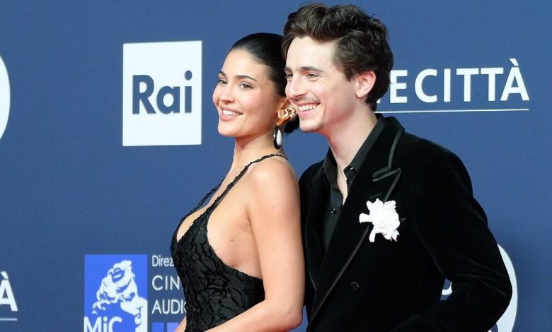 Timothée Chalamet and Kylie Jenner have convinced fans that they were secretly married