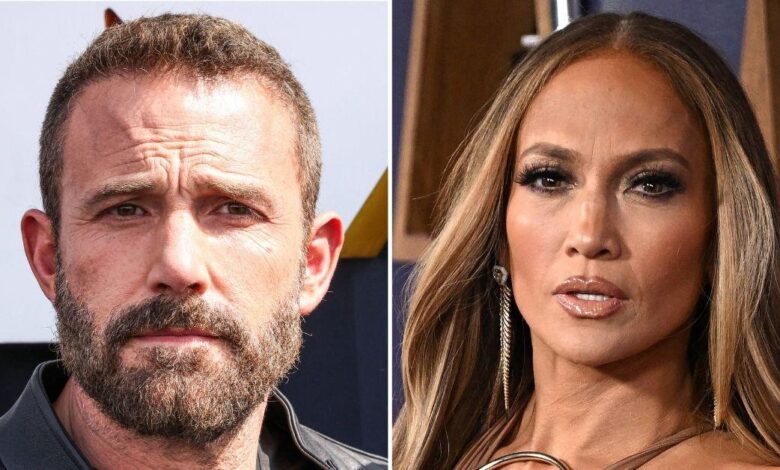 Ben Affleck humiliates J.Lo by losing money to finally break ties