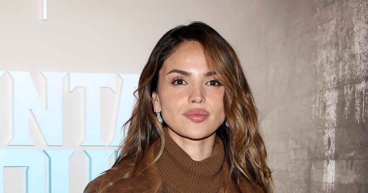Eiza Gonzalez on Timothée Chalamet Dating Kylie Jenner