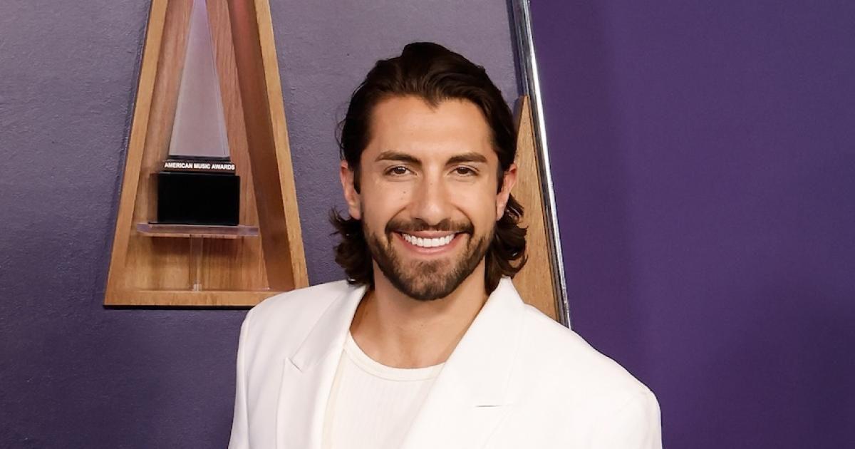 Jason Tartick focuses on friendship with Kelley Flanagan