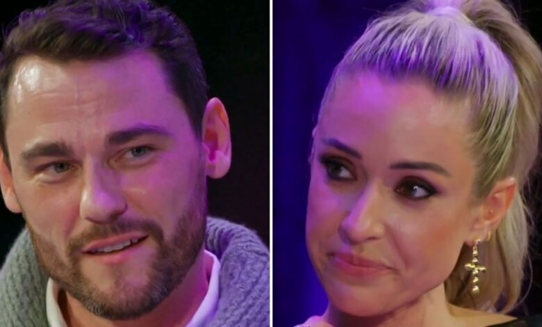 Kristin Cavallari focuses on ex Johnny's embarrassing live show behavior