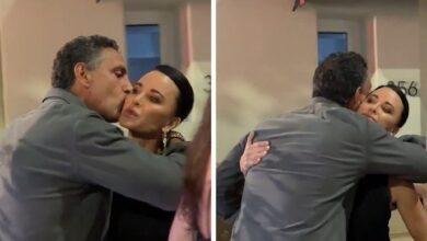 Kyle Richards and Mauricio Umansky share uncomfortable hug, on video