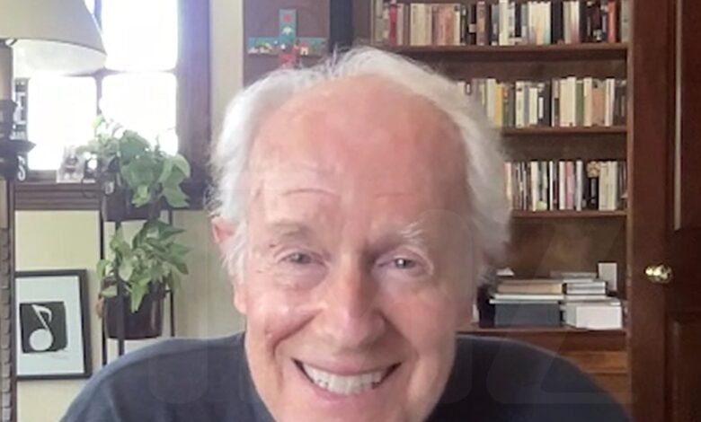 'M*A*SH' Actor Mike Farrell shares memories of deceased actress Loretta Swit