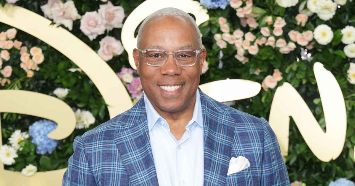 Sportscenter -anchor Jay Harris announces the diagnosis of prostate cancer