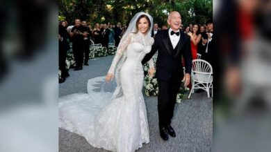 The newlywed Lauren Sanchez adds new surname 'Bezos' to social profile