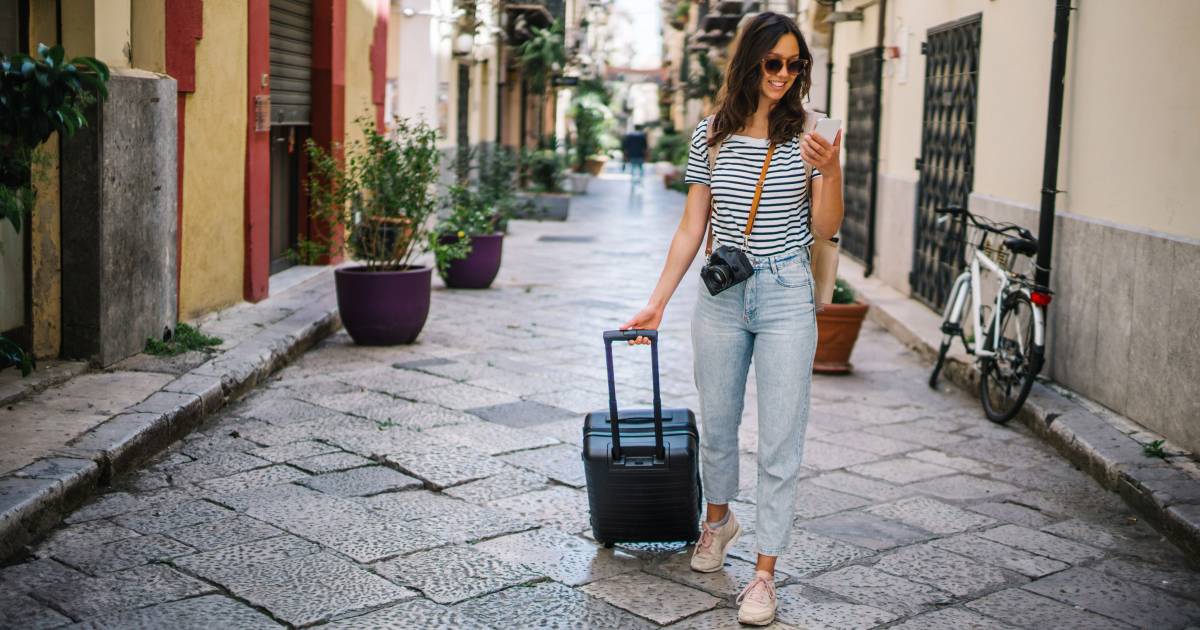17 fashion items that I always pack like a frequent flyer