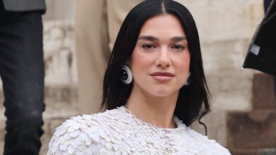Dua Lipa uses this $ 32 clarifying mask to prevent breakouts