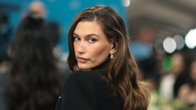 Hailey Bieber's raised flip-flop look is $ 38 on Amazon