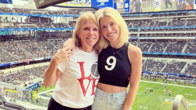 Kelly Stafford's mother told the students of Sex Ed about Kelly's period