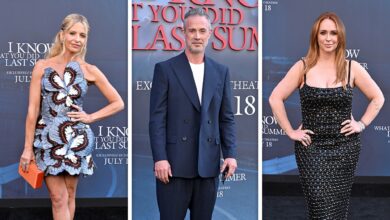 Sarah Michelle Gellar, Freddie Prinze Jr. Four Bloody Bond at 'I Know What You Did last summer' Premiere