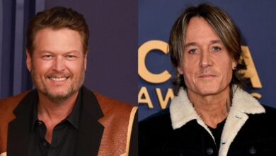 Blake Shelton turns to Keith Urban for help at the marriage of Gwen Stefani