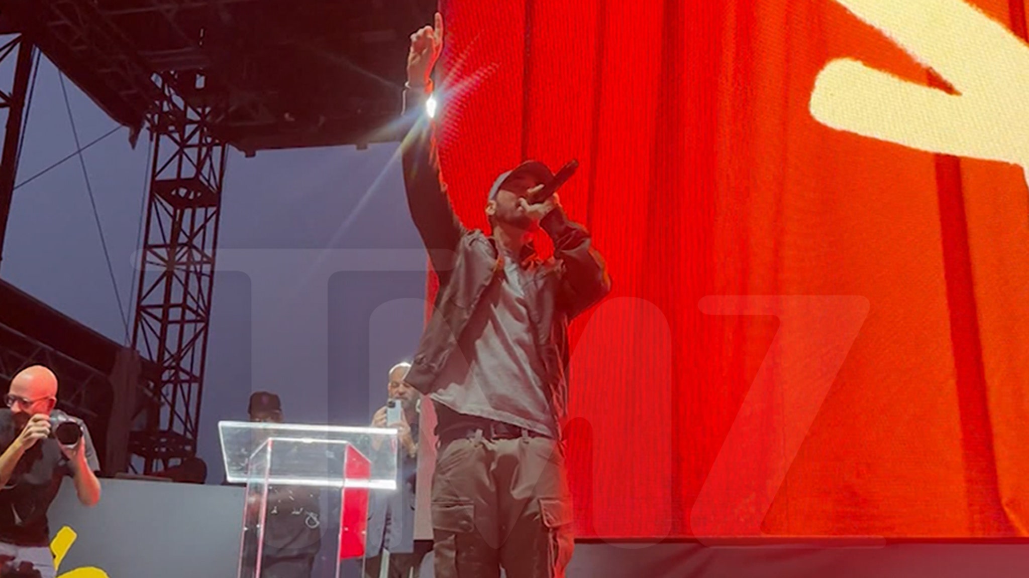 Eminem shocks fans with a surprising appearance at Documentary Première in NYC