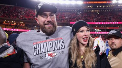 In the relationship of Travis Kelce with the Taylor Swift family