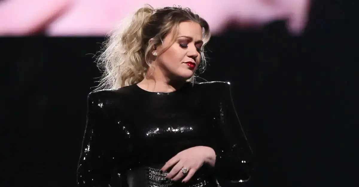 Kelly Clarkson 'destroyed' for her two children after the death of ex-husband