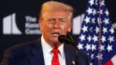 'Narcissist' Trump nominates himself for Kennedy Center Honor