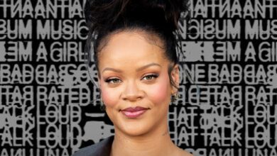 Rihanna sends fans to overdrive with album catalog update