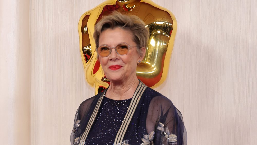 'Yellowstone' Beth and Rip Spin -Ooff throws Annette Bening