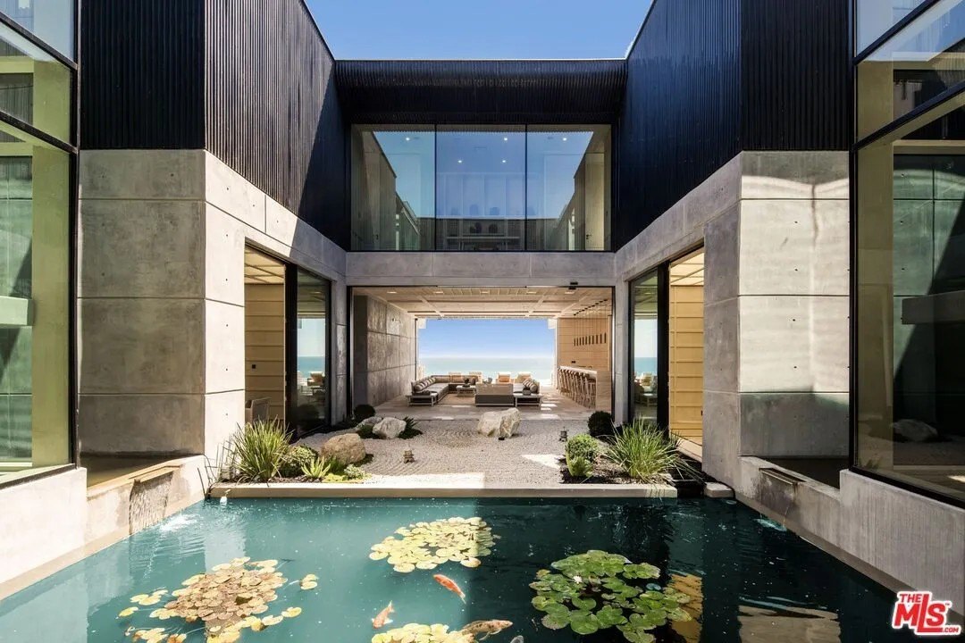 Luxury concrete at home