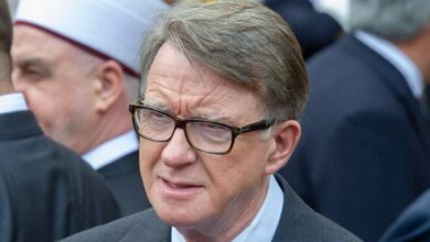 Dismissed the secret e -mails of the American ambassador to Epstein