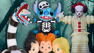 Inflatable decorations to let your front lawn Halloween scream