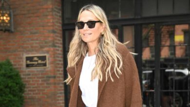 Molly Sims' brown jacket style is autumn perfection - get it for $ 40