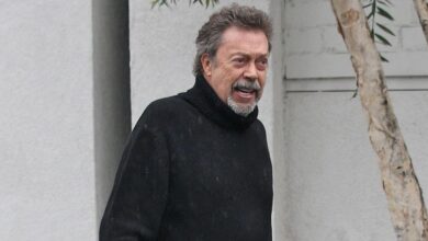 A look into the painful final days of wheelchair-bound Tim Curry