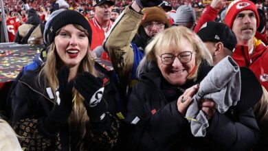 Donna Kelce wears Taylor Swift Hat during Monday evening football