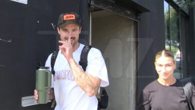 Dylan Efron says his broken nose is perfect after 'DWTS' accident