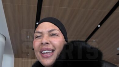 Liz Cambage calls on WNBA players to earn more money from the court due to the only success