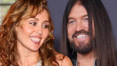 Miley Cyrus says Father Billy Ray cried at Vredesliederen