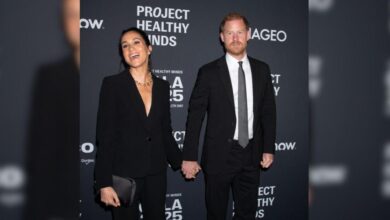 Prince Harry grabs Meghan Markle's bum during an awkward red carpet