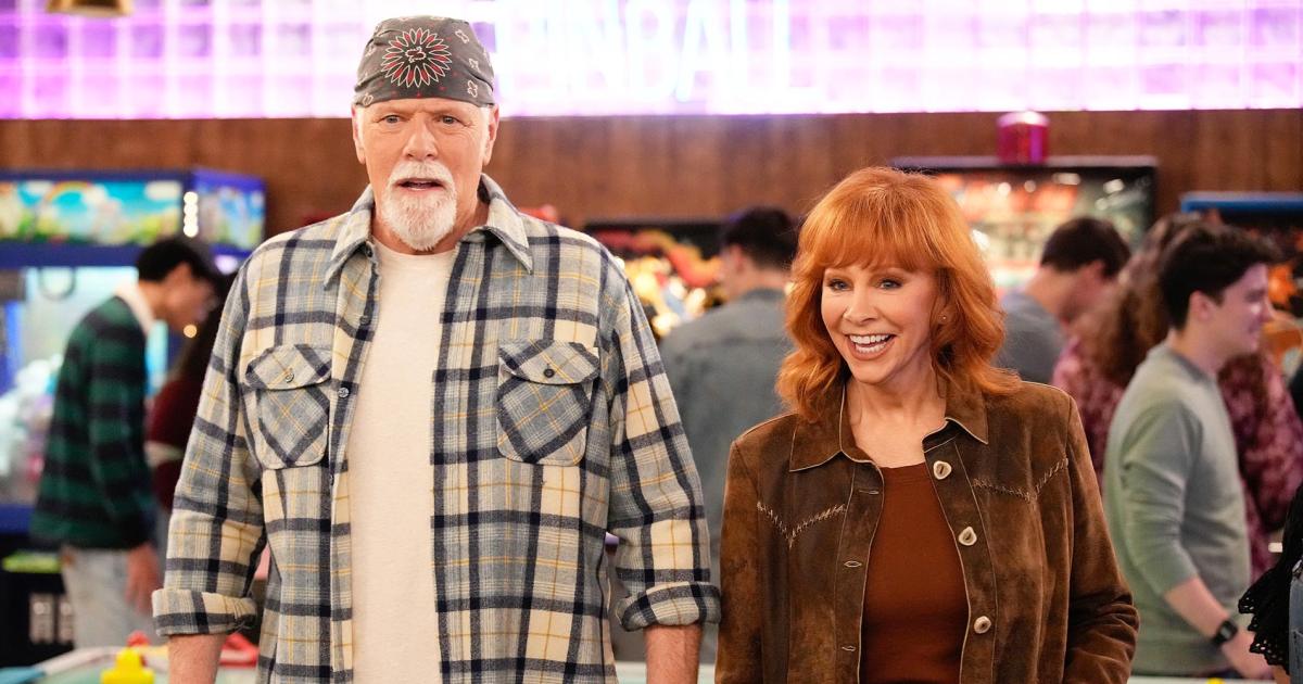 Reba McEntire gushes over fiance Rex Linn after engagement