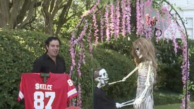 The engagement of Taylor Swift and Travis Kelce gets spooky Halloween -Spin outside Iconic New Orleans Home