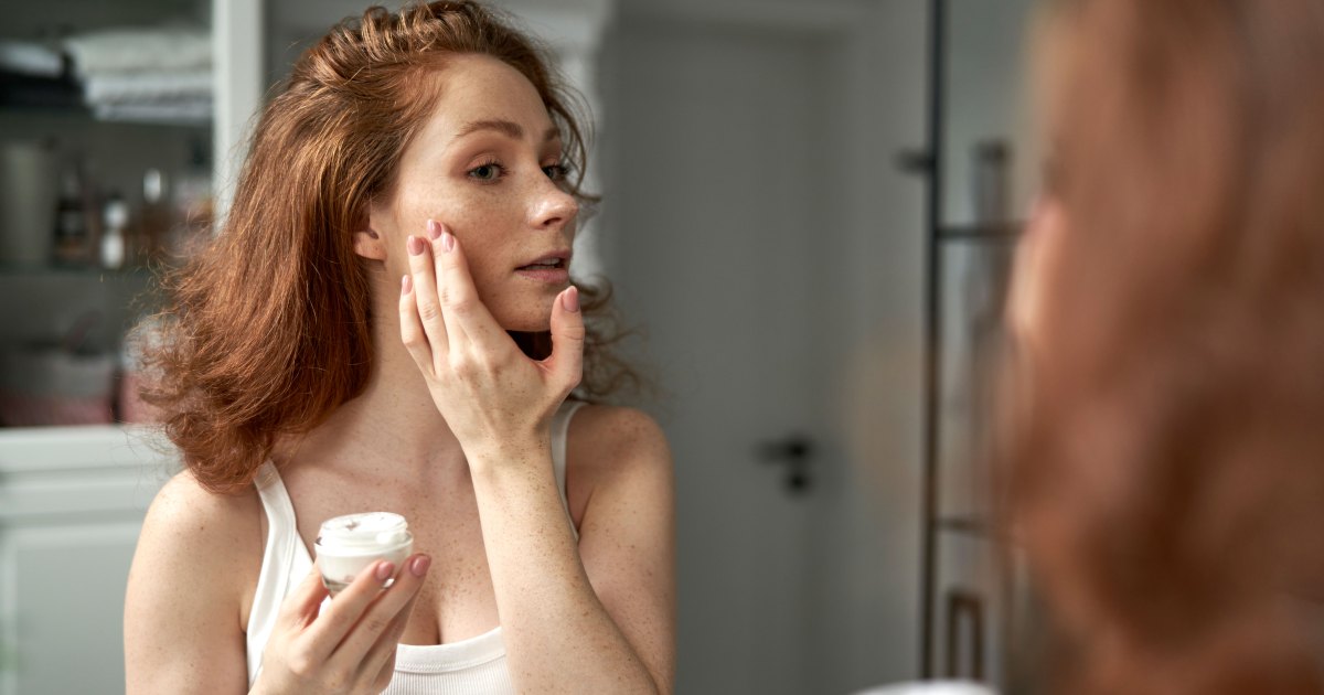 This redness-correcting sunscreen soothes the skin in just one use