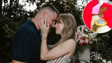 Travis Kelce reacts to dog dressed as Taylor Swift's ring for Halloween