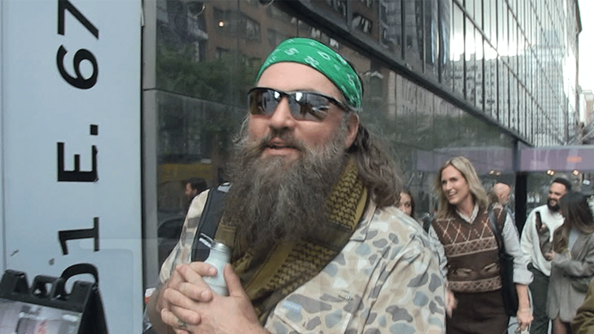 Willie Robertson says late father Phil would have been happy he wasn't filming for the show