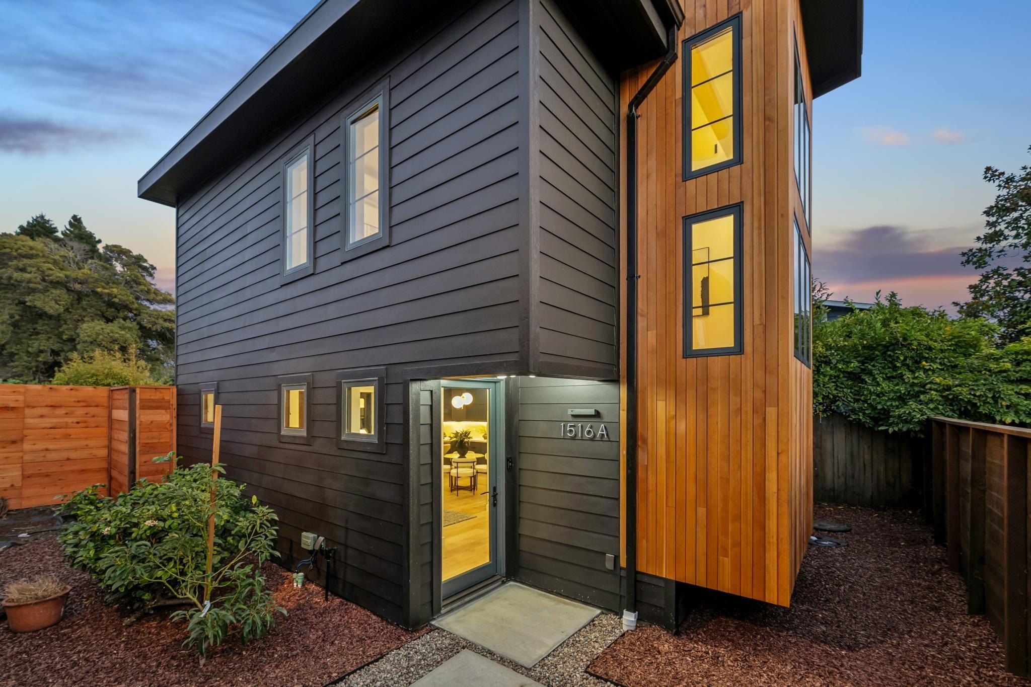 275 year old New Jersey home listings for $400,000