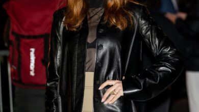 NEW YORK, NEW YORK - FEBRUARY 08: Actress Zosia Mamet arrives at the Khaite fashion show during New York Fashion Week at the Park Avenue Armory on February 8, 2025 in New York City. (Photo by Gilbert Carrasquillo/GC Images)