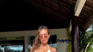 Kamila Davies is heating up the internet with her hot photos