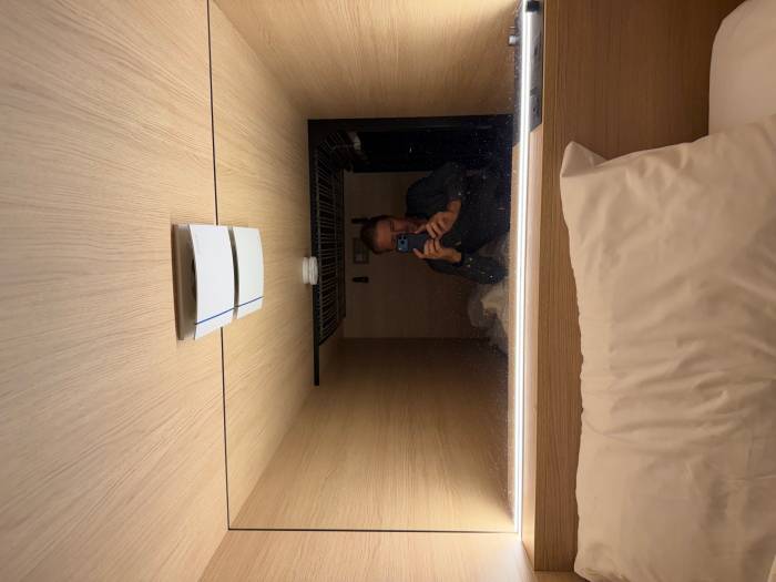 One night in a cocoon | Focus