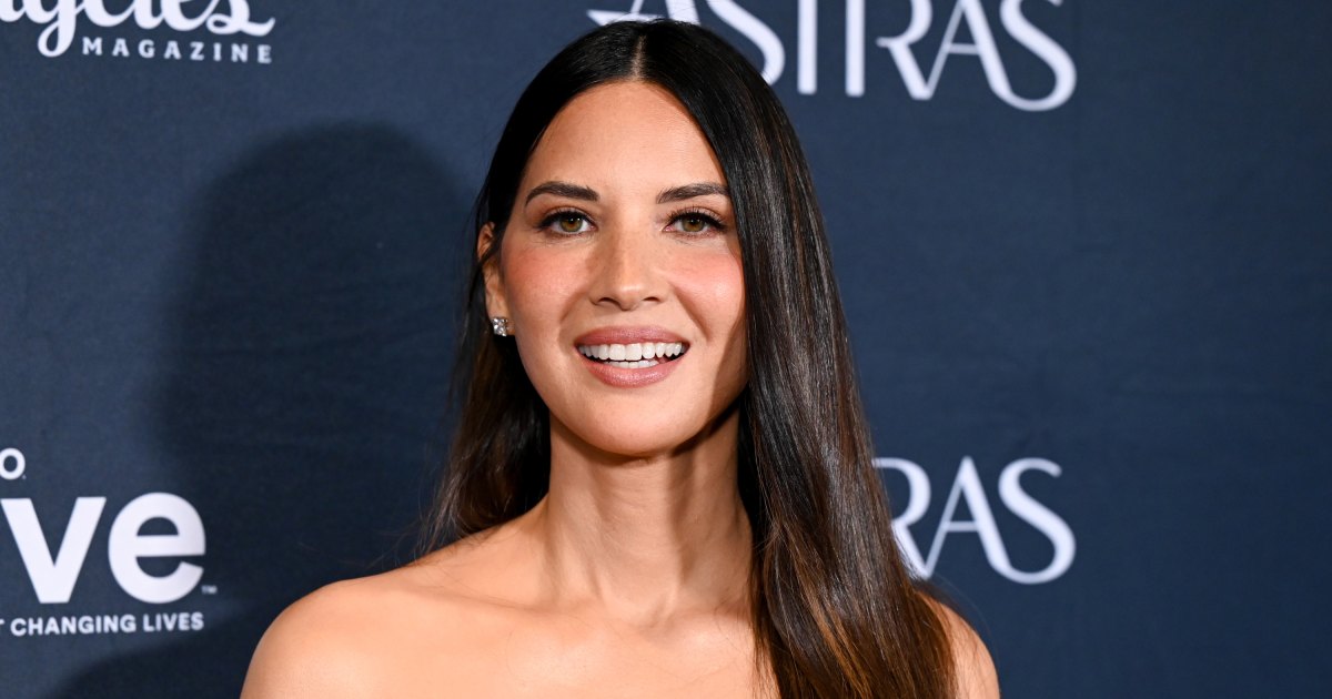 Shop a lookalike for Olivia Munn's slouchy suede mom bag